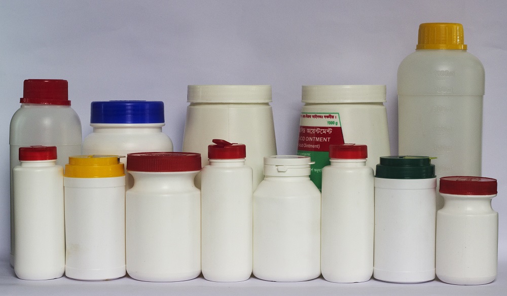 PLASTIC CONTAINER
